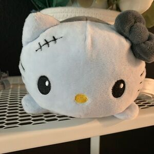 Hello Kitty Tee Turtle Halloween Mummy Plush GLOW IN THE DARK SKELETON EUC